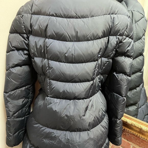 MONCLER  navy blue puffer coat with cowl neck - Picture 3 of 16